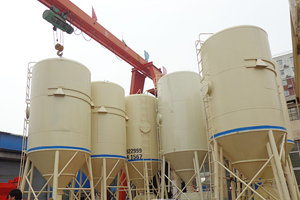 建新機(jī)械一批干粉砂漿儲料罐成功下線
